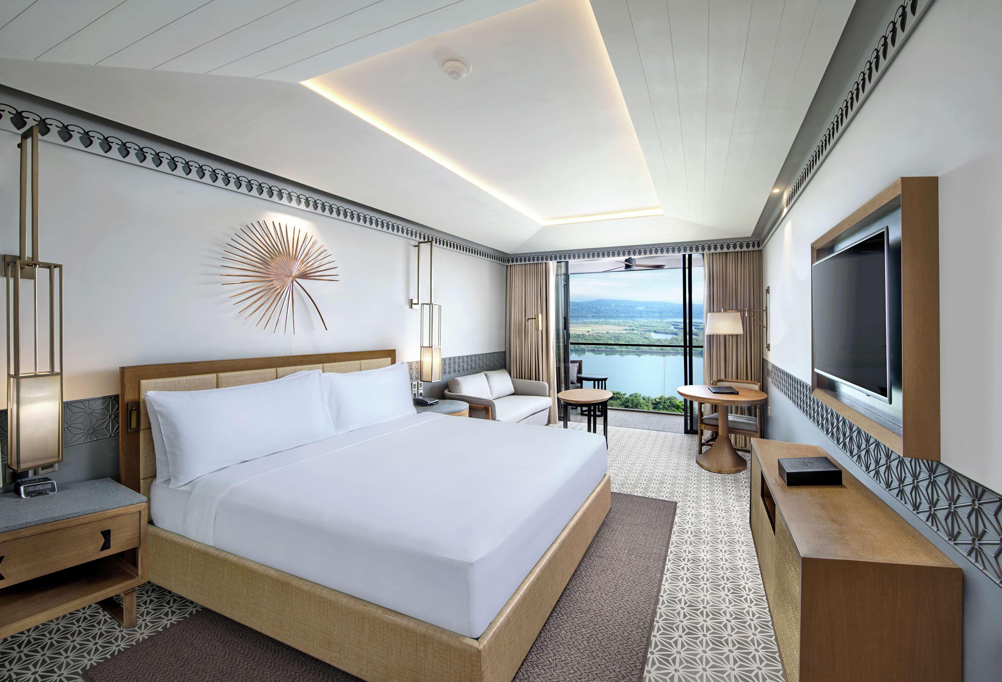 Doubletree By Hilton Goa - Panaji Hotel Exterior foto