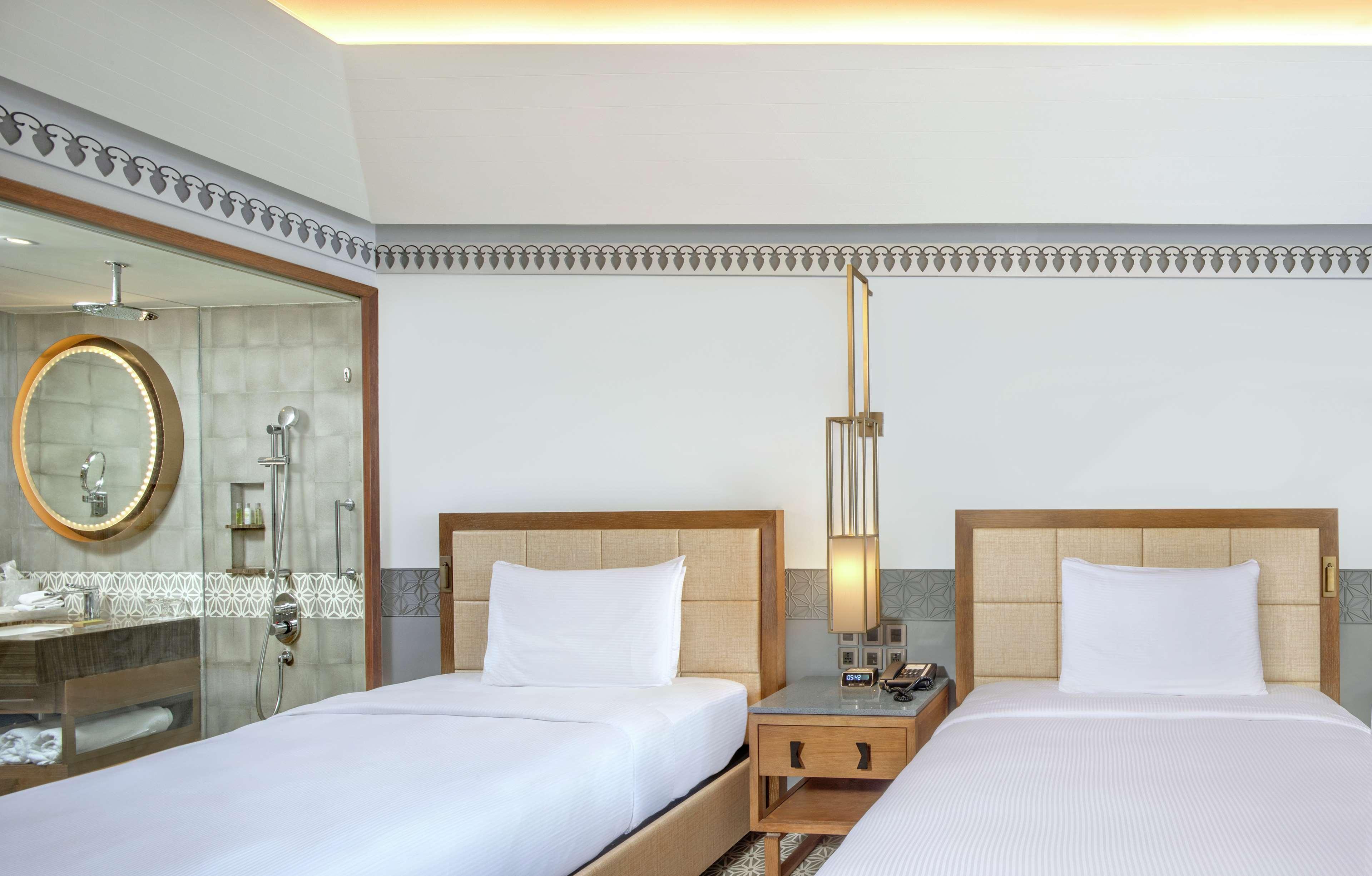 Doubletree By Hilton Goa - Panaji Hotel Exterior foto