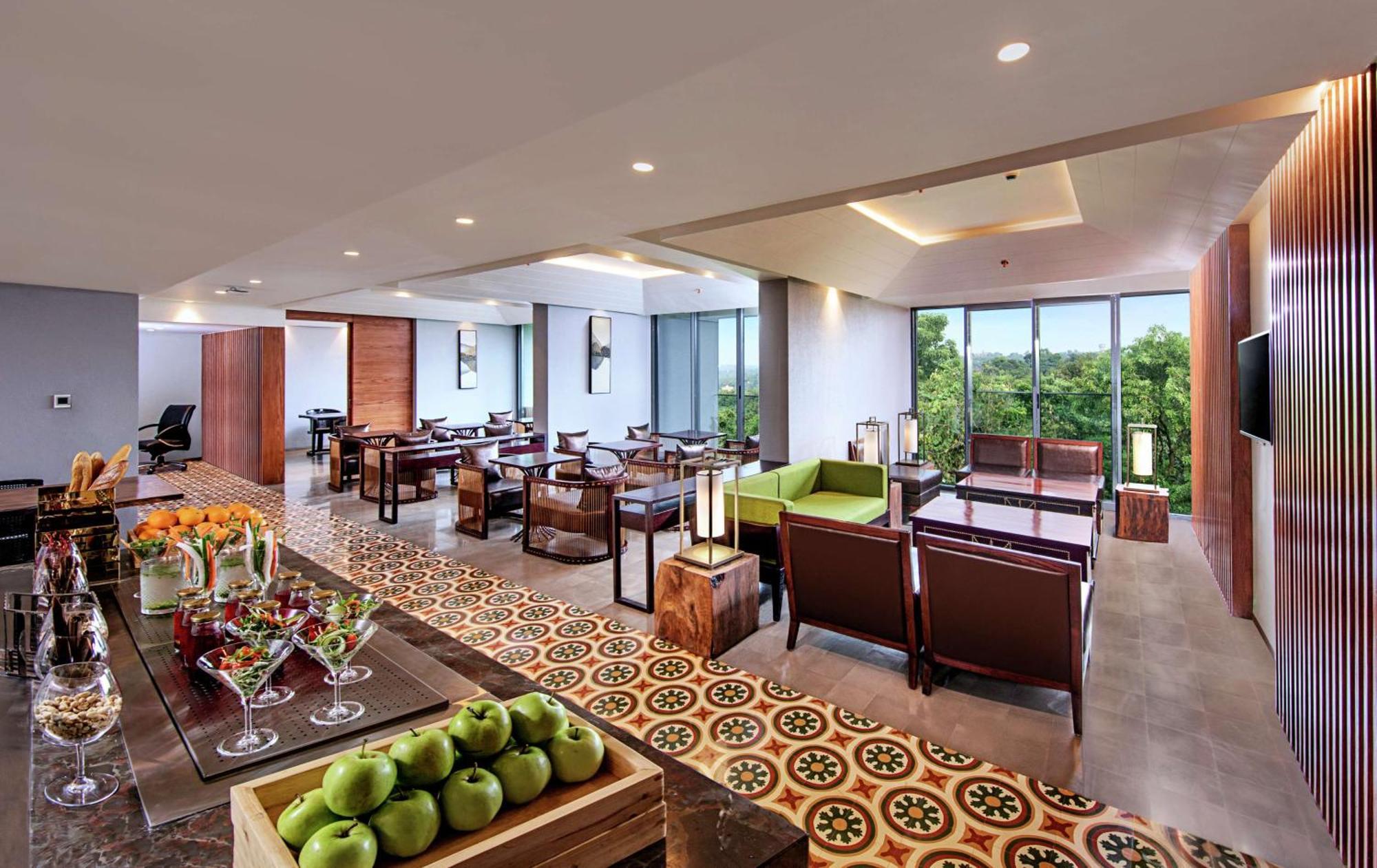 Doubletree By Hilton Goa - Panaji Hotel Exterior foto