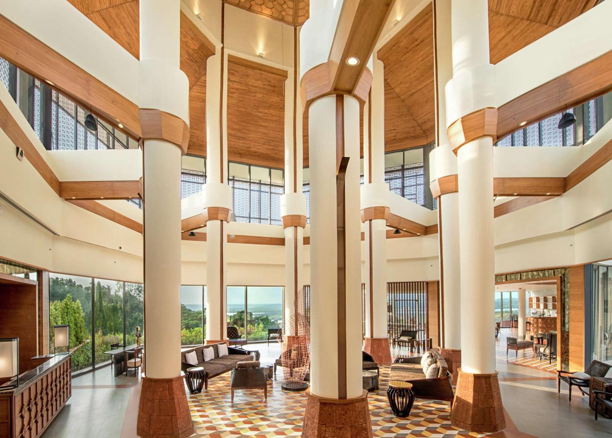 Doubletree By Hilton Goa - Panaji Hotel Exterior foto