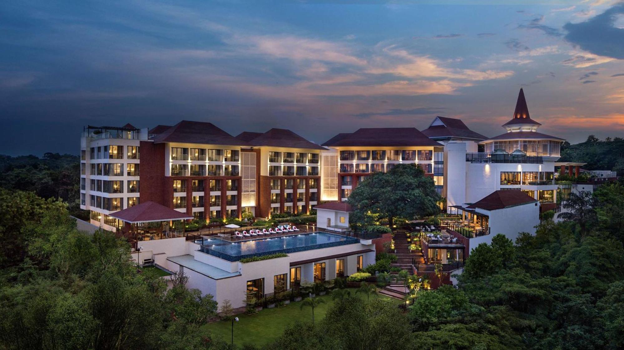 Doubletree By Hilton Goa - Panaji Hotel Exterior foto