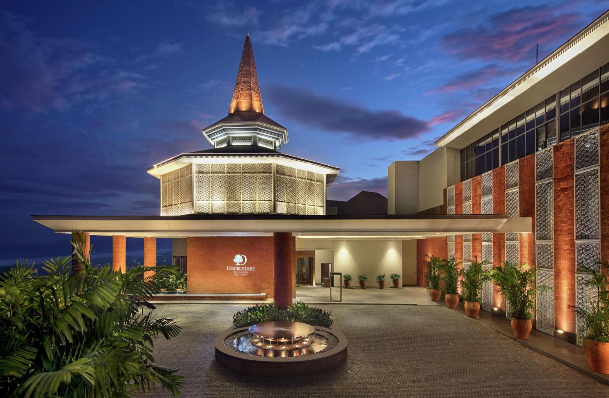 Doubletree By Hilton Goa - Panaji Hotel Exterior foto